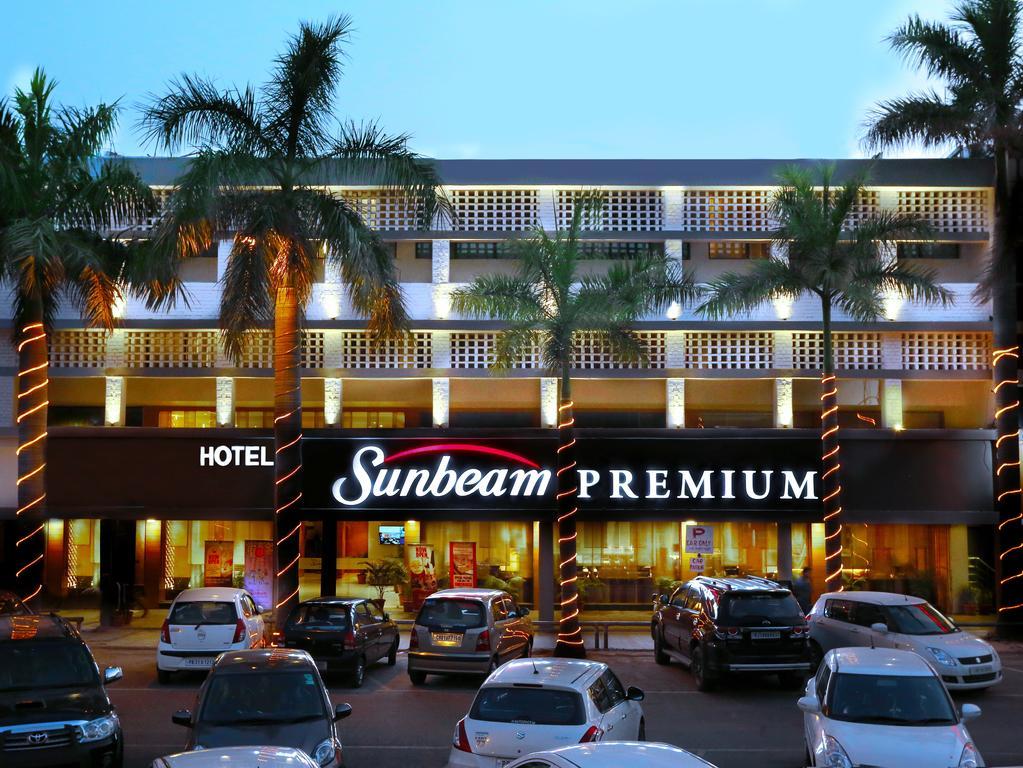 Sunbeam Premium Hotel Zirakpur Ngoại thất bức ảnh