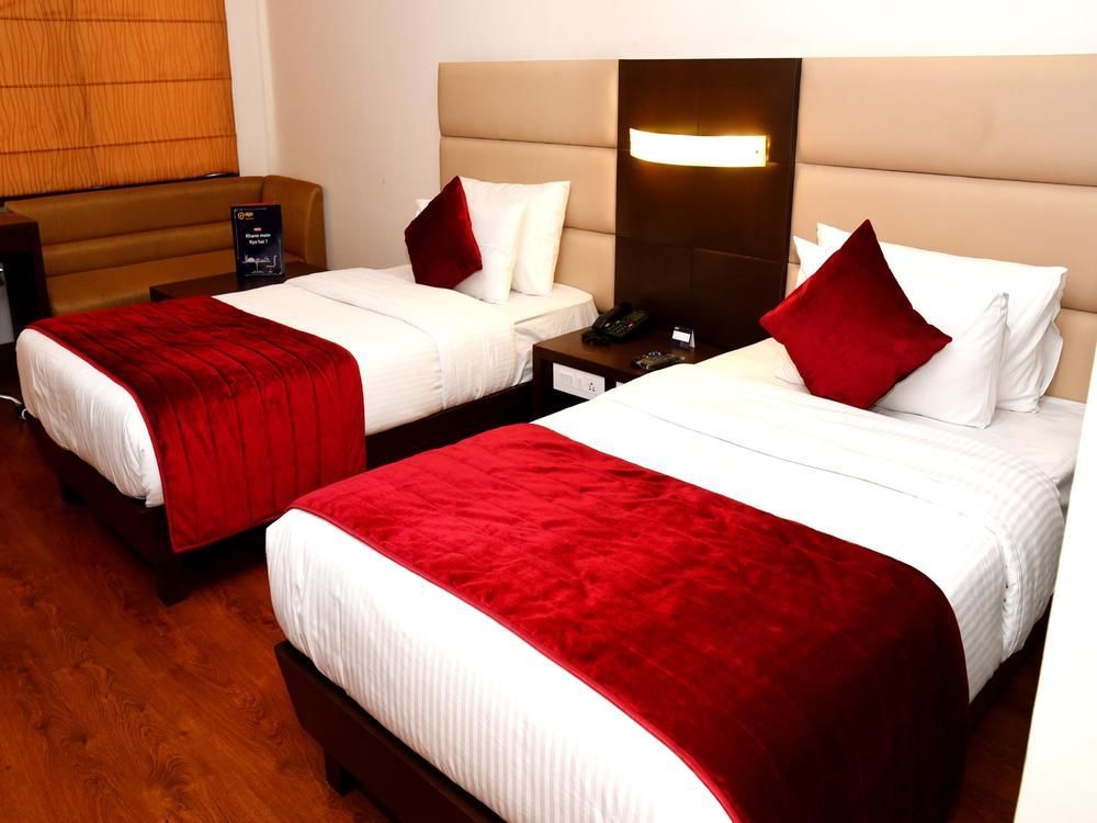 Sunbeam Premium Hotel Zirakpur Ngoại thất bức ảnh
